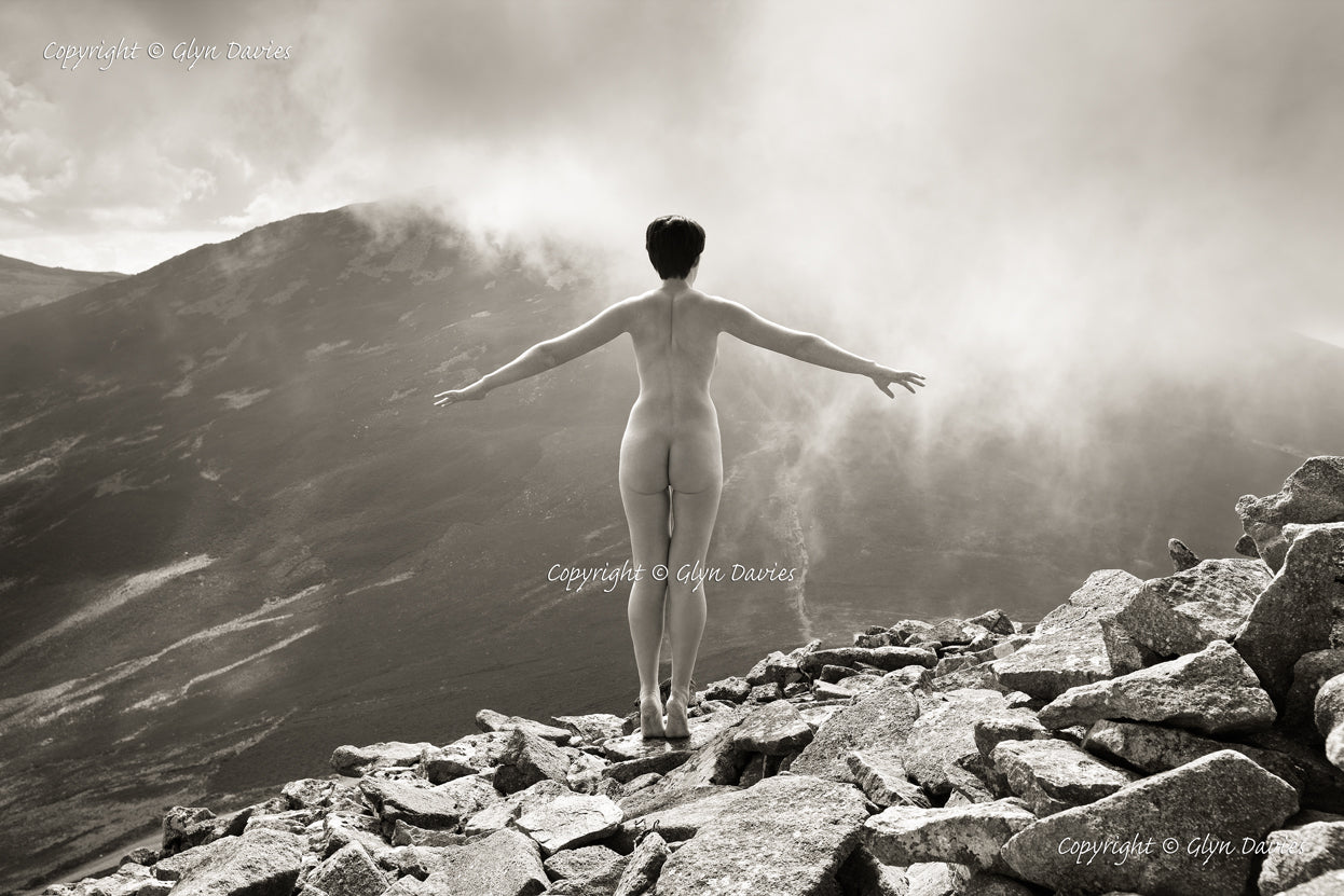 Award Winning Nudes – Glyn Davies Photo Gallery