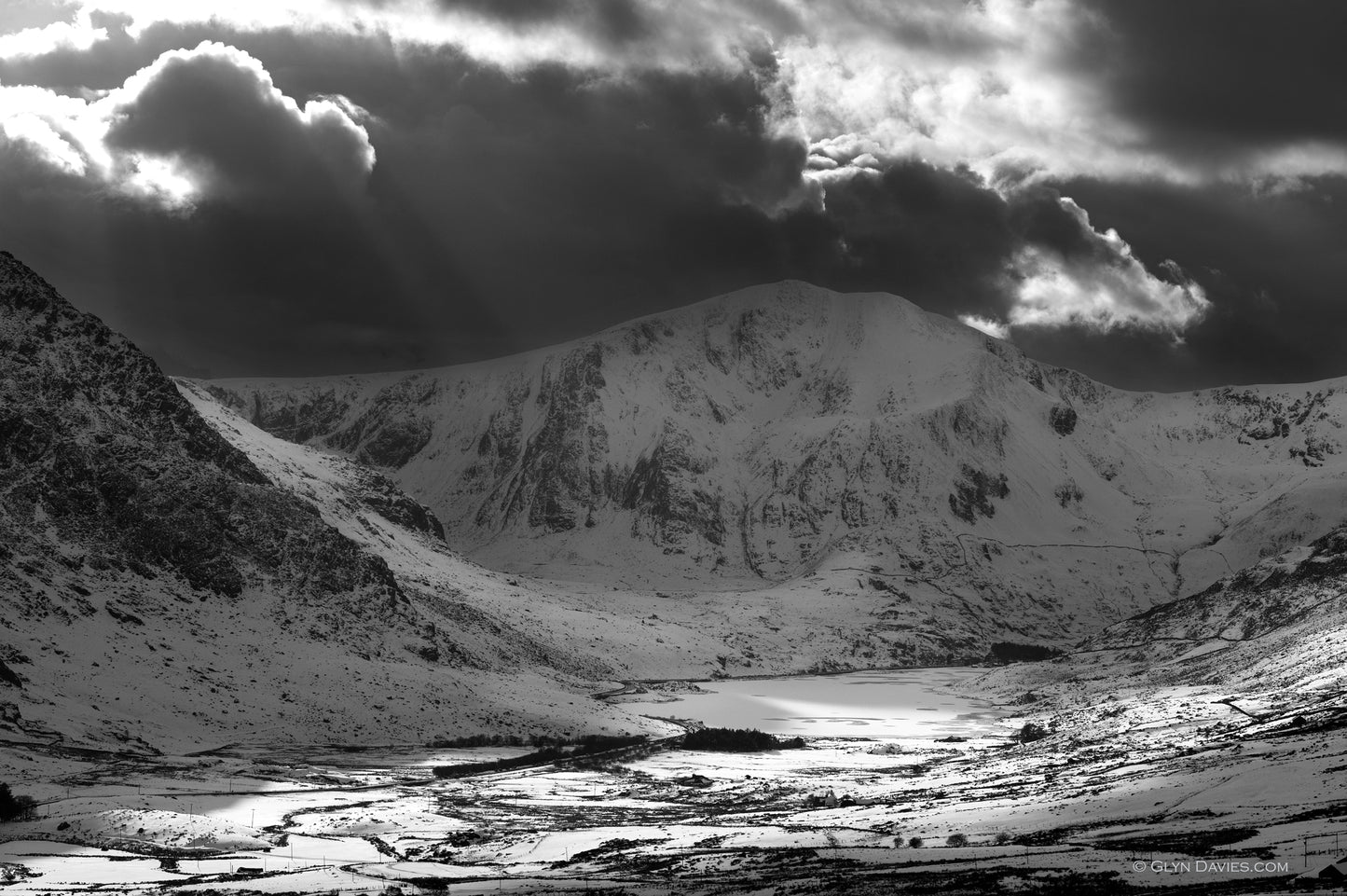 "Before the Blizzard" Llyn Ogwen