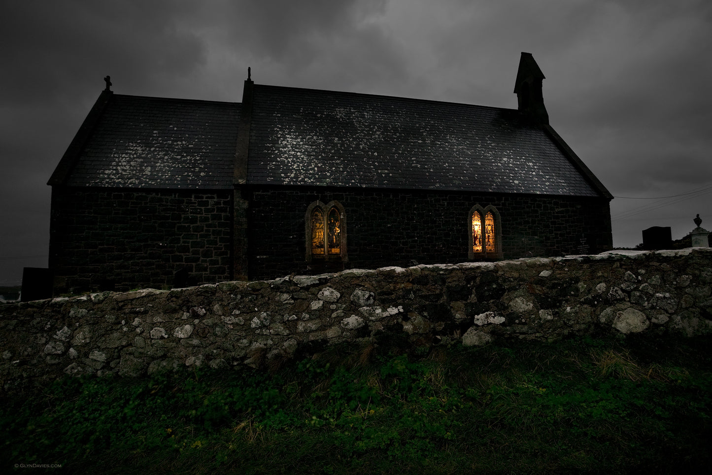 "Bendith yn y Tywyllwch" (Blessing in the Darkness) Rhoscolyn
