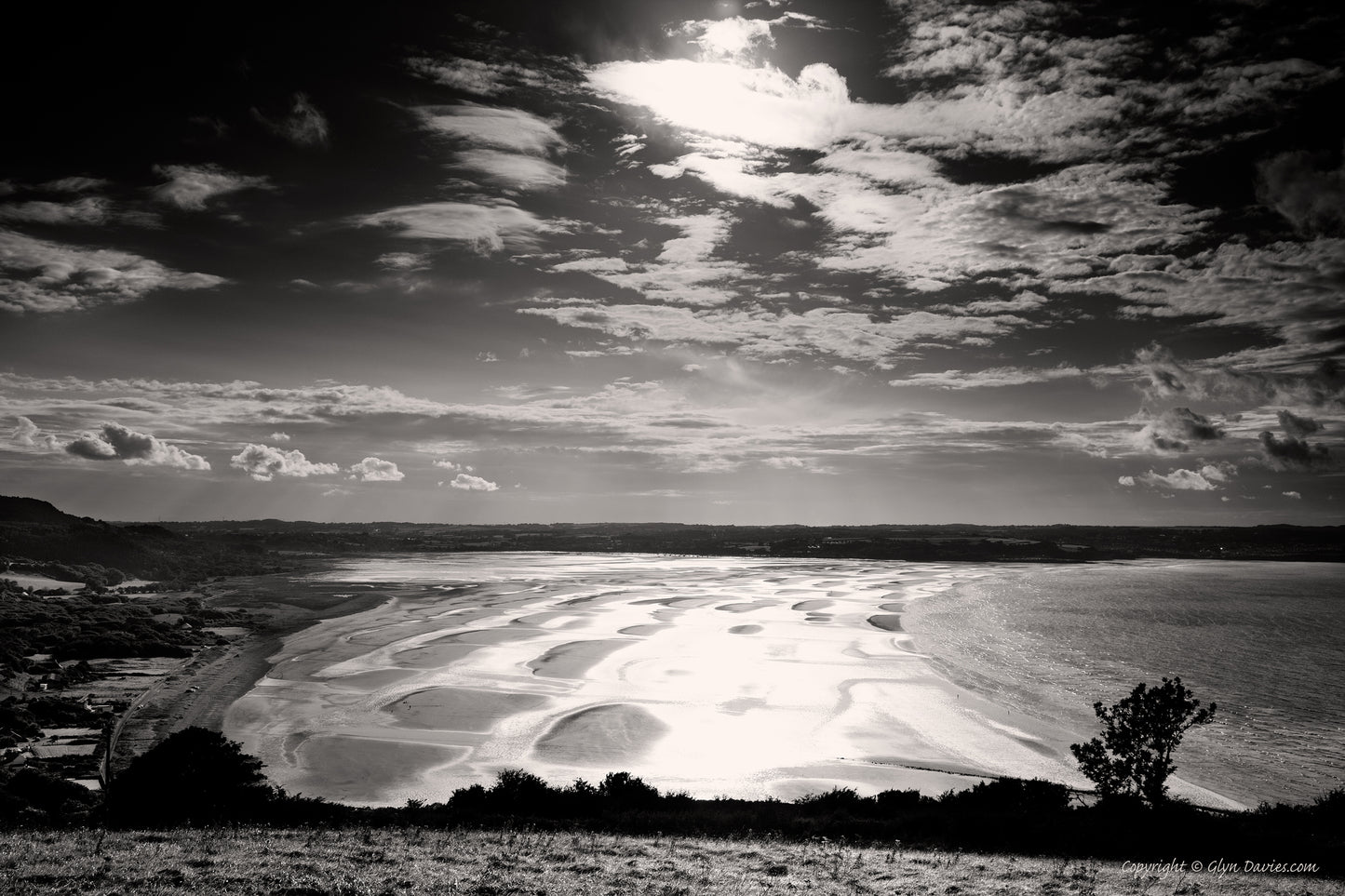 "Sun Lit Bay" Traeth Coch, Ynys Mon