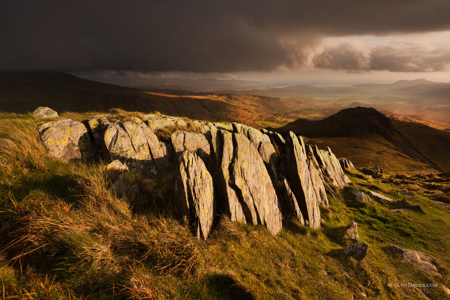 "A Bright Descent" Cnicht, Eryri