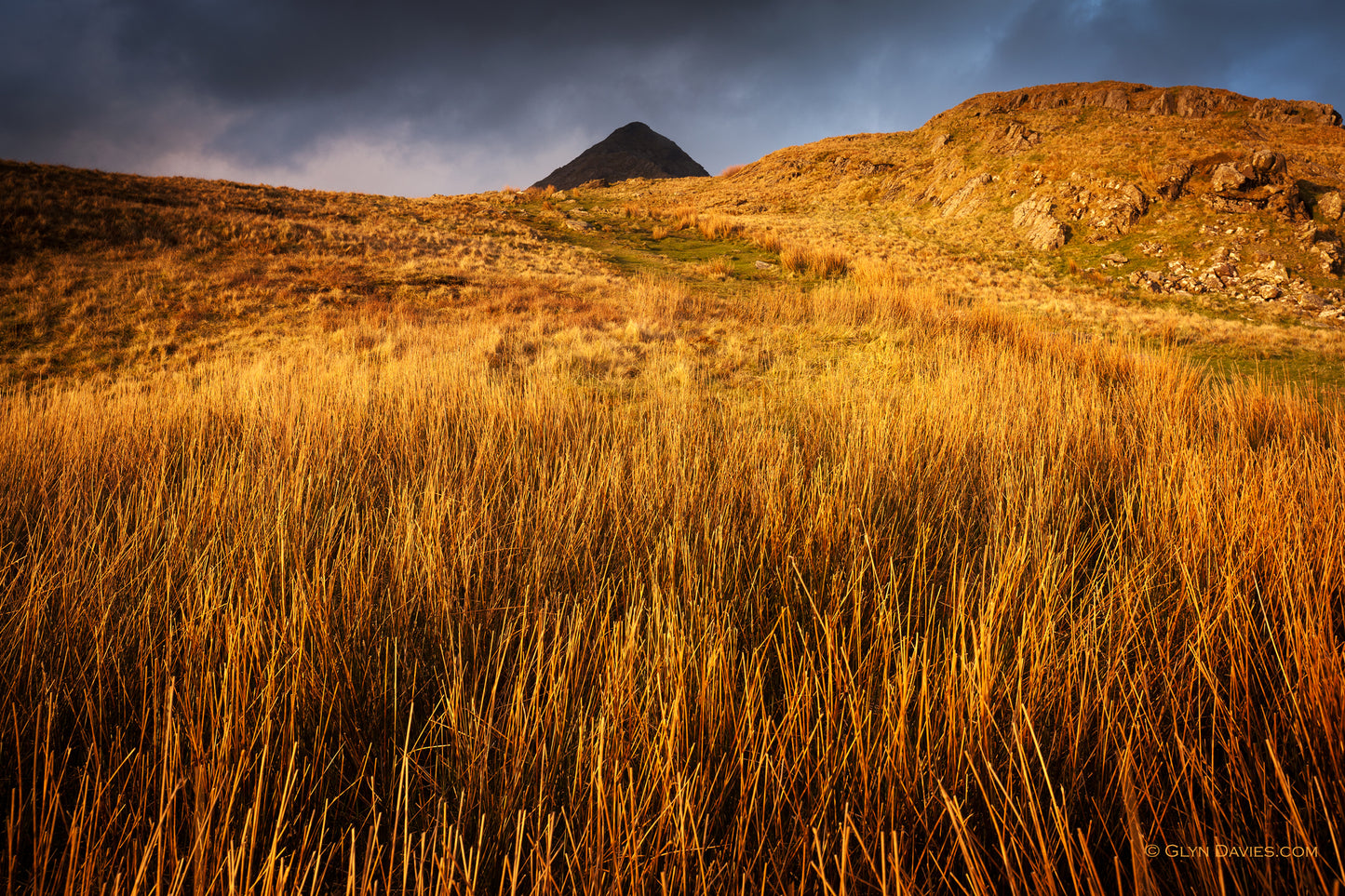 "Welsh Pyramid" Cnicht, Eryri