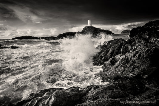 "Light Explosion" Llanddwyn