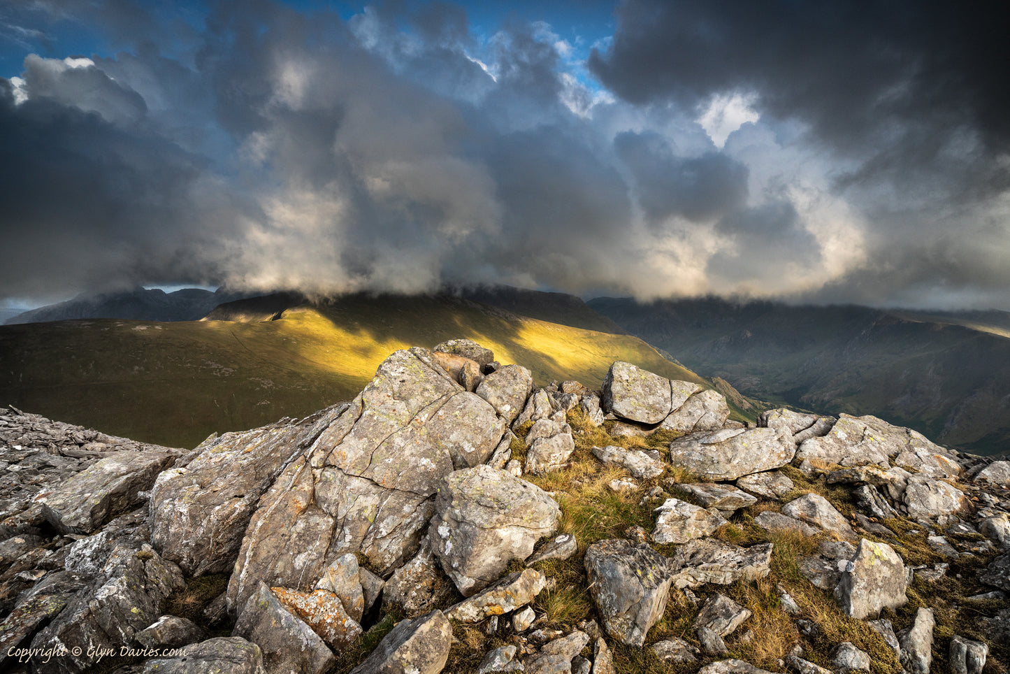 "Needing Peace" Elidir Fawr, Eryri