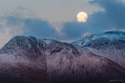 "Blood Moon Rising" Carneddau, Eryri