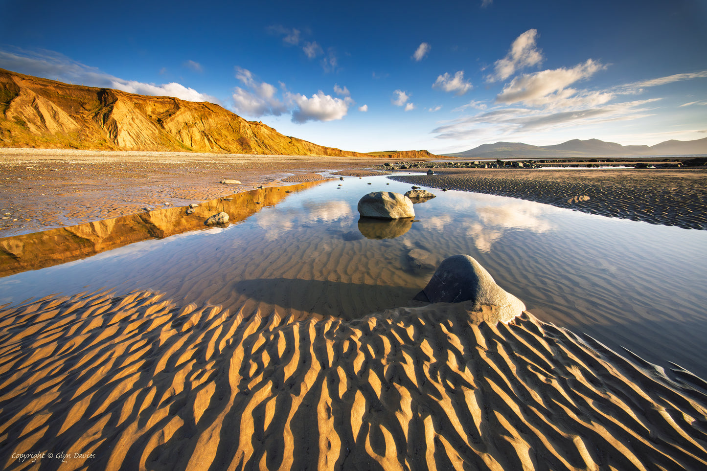 "The Fallen Remain Steadfast" Dinas Dinlle