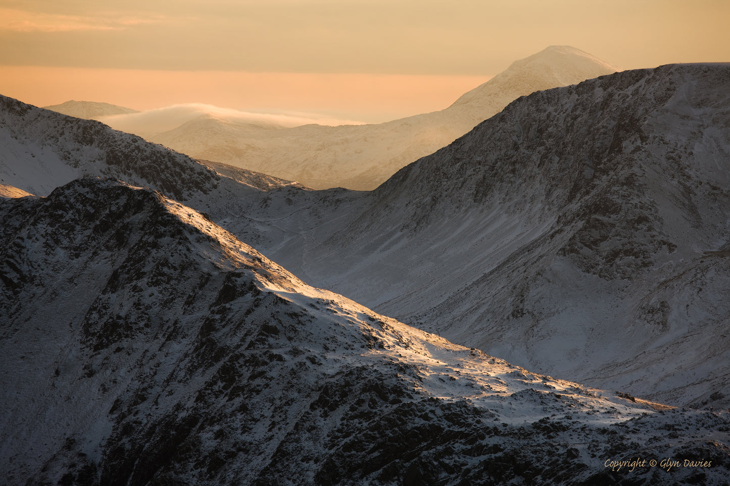 "A Cold Orange" Yr Wyddfa (Snowdon)