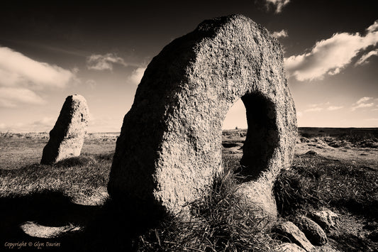 "Ding Dong in the Hole" Men an Tol, Penwith