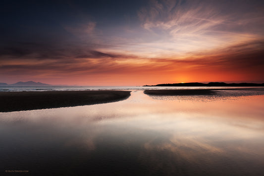 "Sunset Connection" (Cyswllt y Machlud), Llanddwyn