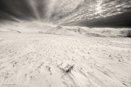 "Almost Empty" Yr Elen, Carneddau