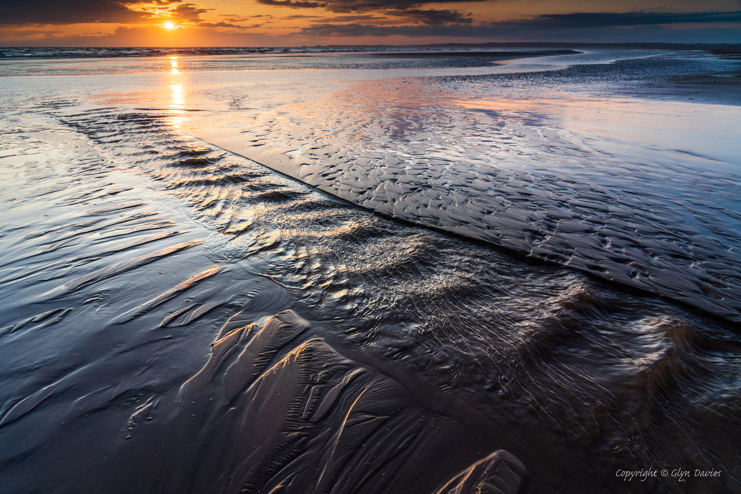 "Warmth of Close Company" Dinas Dinlle