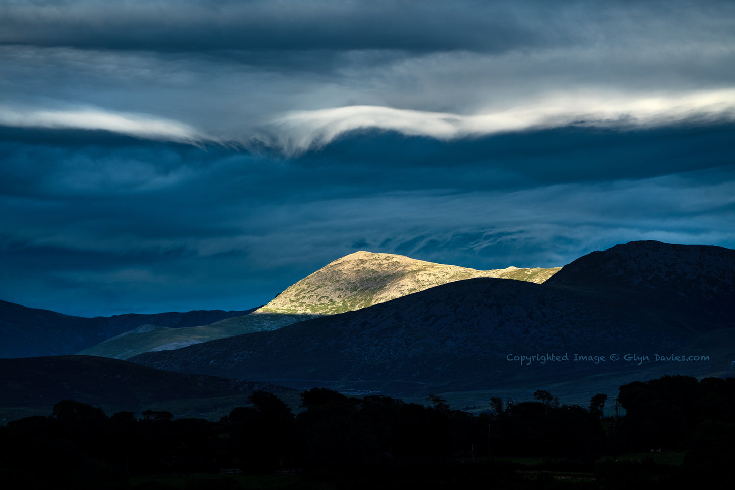 "Peak Beneath a Blue Sea" Carnedd Dafydd, Eryri