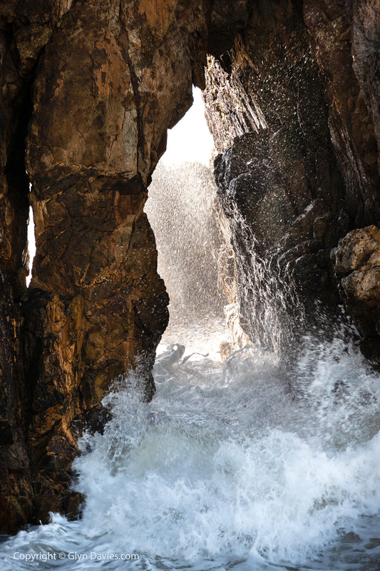 "Thunder in the Cave" Porth Swtan