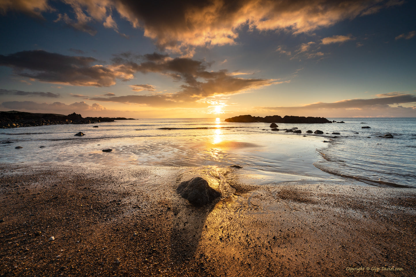 "Bracing Gold" Tyn Tywyn, Rhosneigr