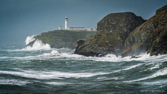 "Huge Waves" South Stack